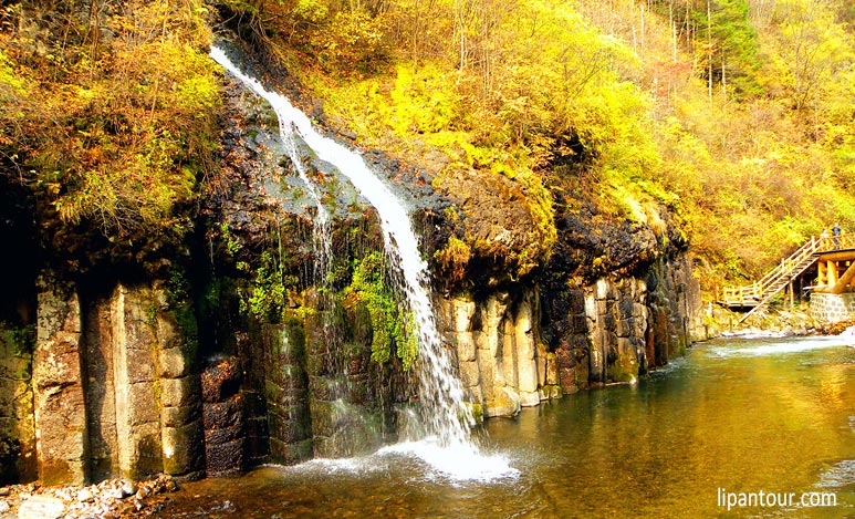 吉林松花湖、長白山、朝